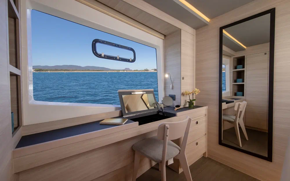 slider 31 Aquila 46 YACHT