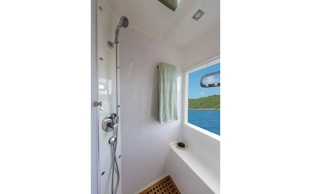 slider 35 Aquila 46 YACHT