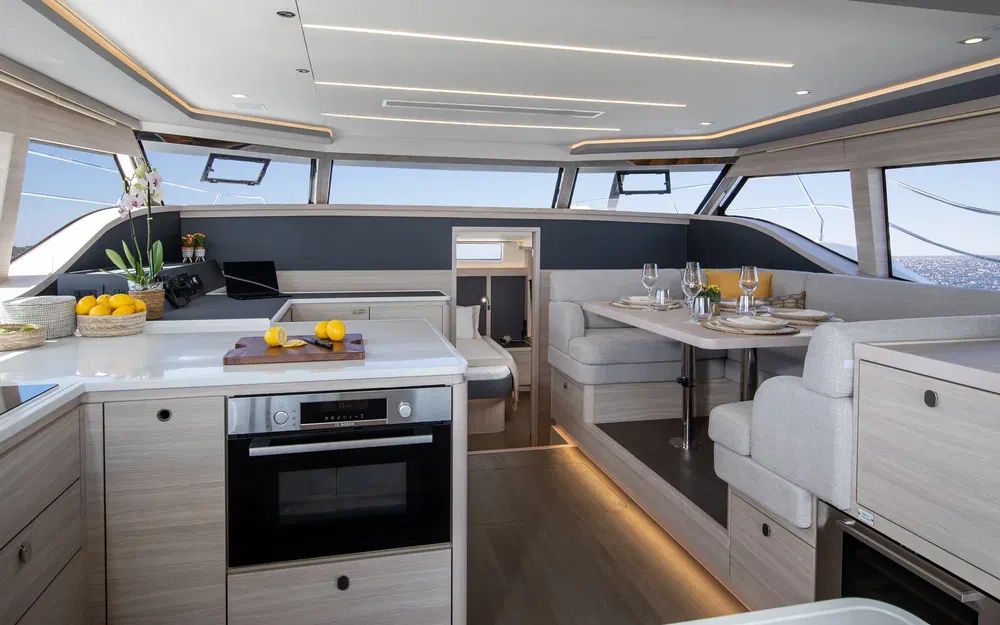 slider 22 Aquila 46 YACHT