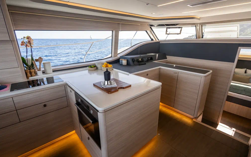 slider 25 Aquila 46 YACHT