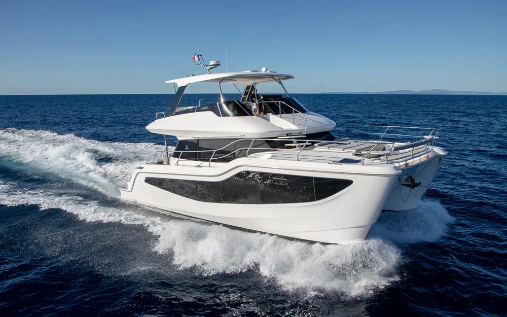slider 2 Aquila 46 YACHT