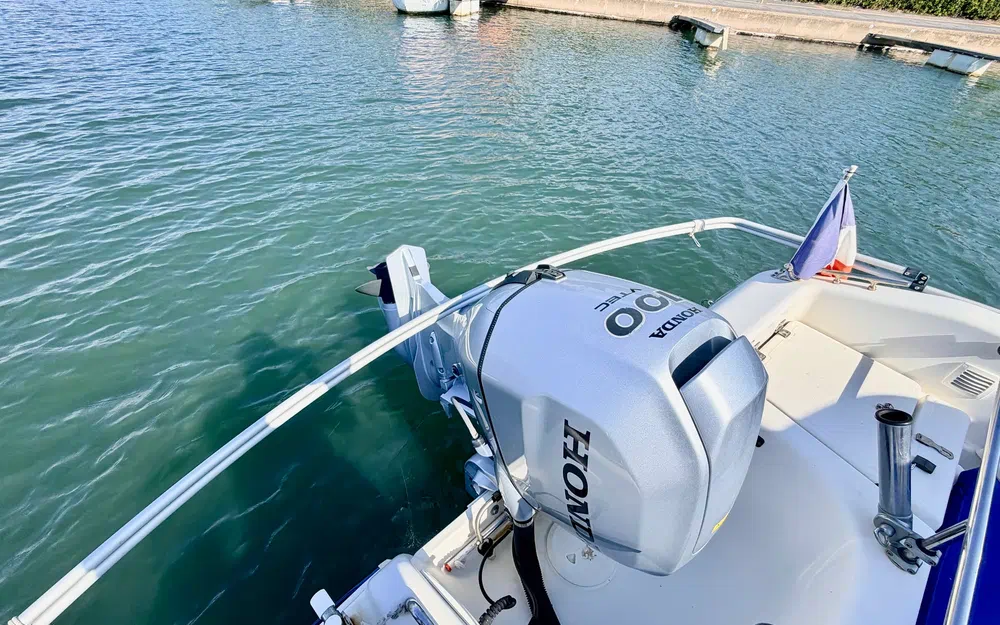 slider 15 Quicksilver 650 Week-End