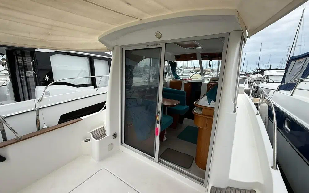 slider 6 Beneteau Antares 760