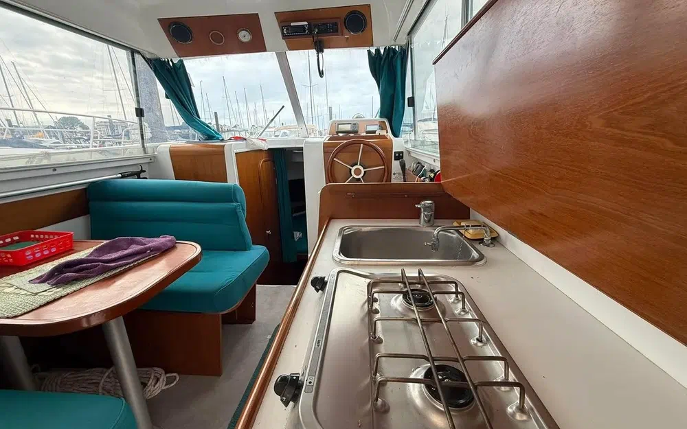 slider 8 Beneteau Antares 760