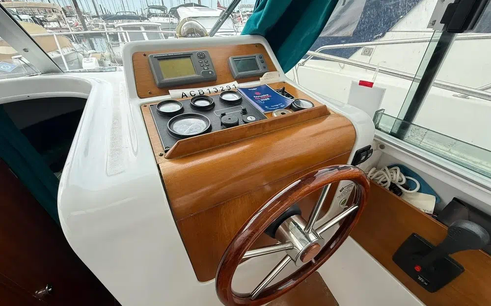 slider 11 Beneteau Antares 760