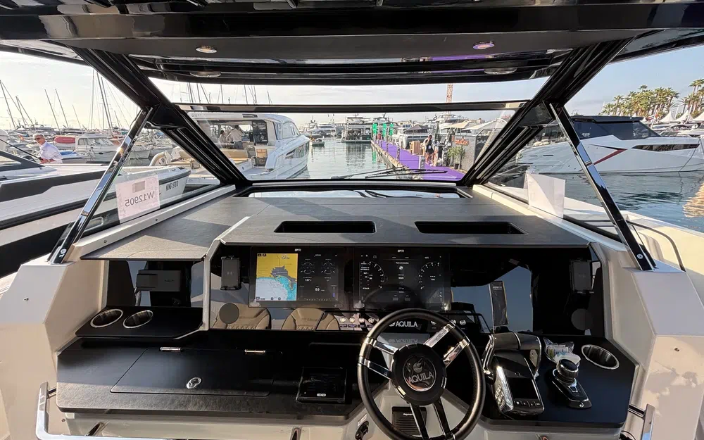 slider 10 Aquila 35 SPORT