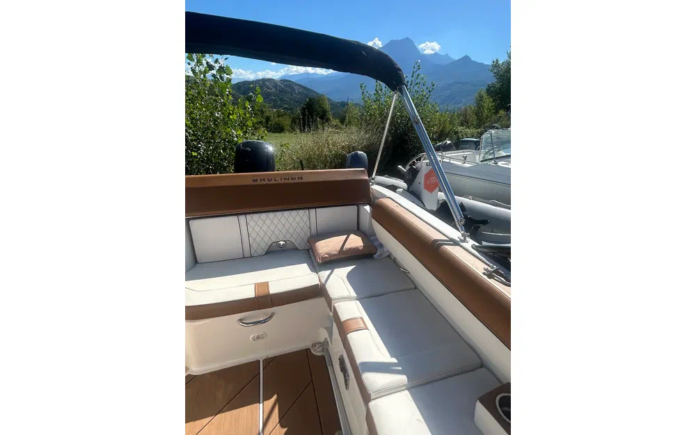 slider 15 Bayliner DX 2000