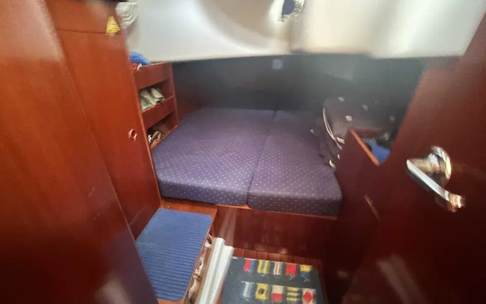 slider 14 Beneteau Oceanis 411 Celebration