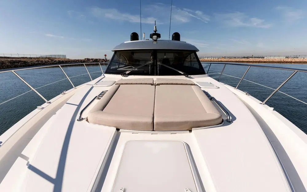 slider 2 Riviera 4800 SPORT YACHT SÉRIE II ÉDITION PLATINE