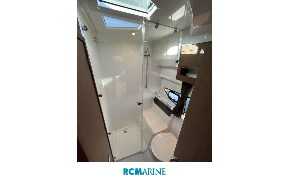 slider 15 Beneteau Antares 11