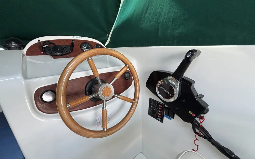 slider 11 Jeanneau Merry Fisher 625