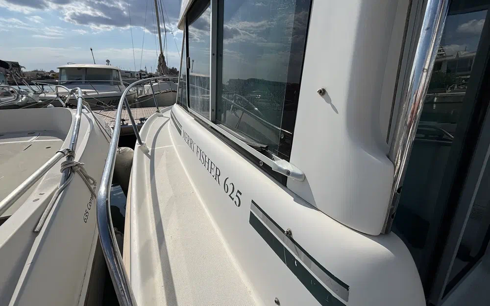 slider 6 Jeanneau Merry Fisher 625