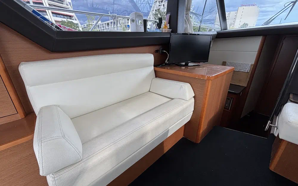 slider 11 Prestige Yachts 400