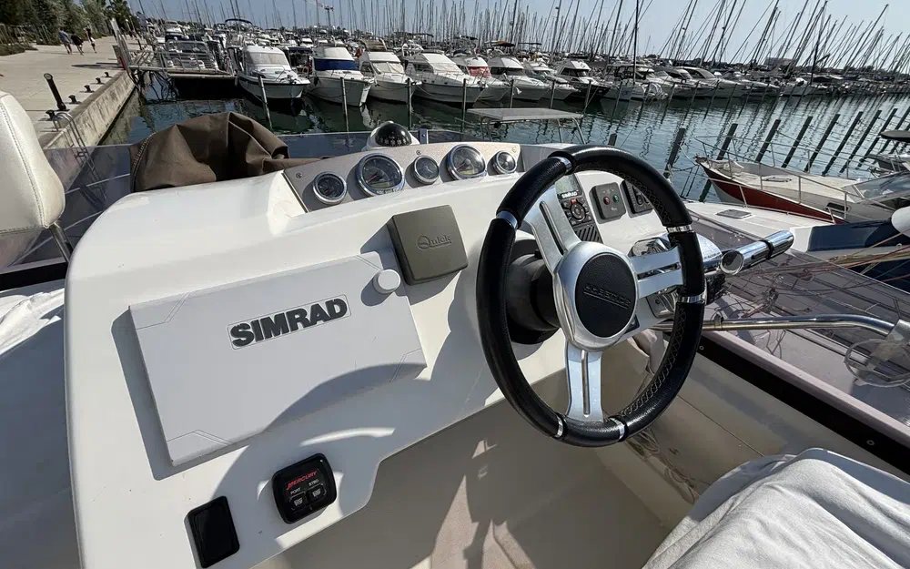 slider 22 Prestige Yachts 400