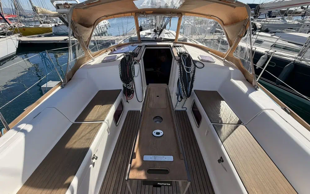 slider 9 Dufour 405 Grand Large
