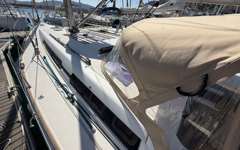 slider 12 Dufour 405 Grand Large