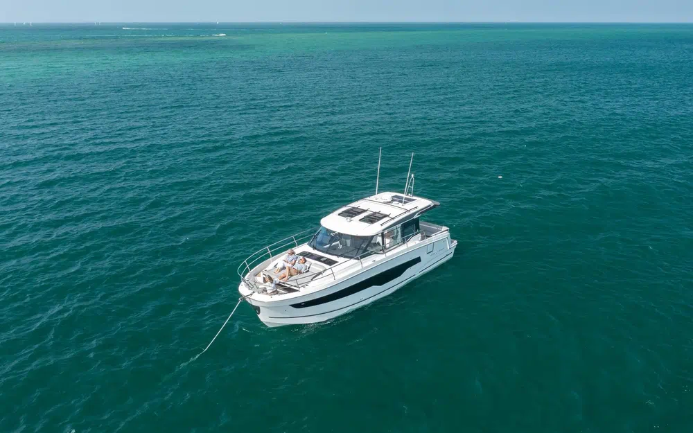 slider 1 Jeanneau Merry Fisher 1295 coupé