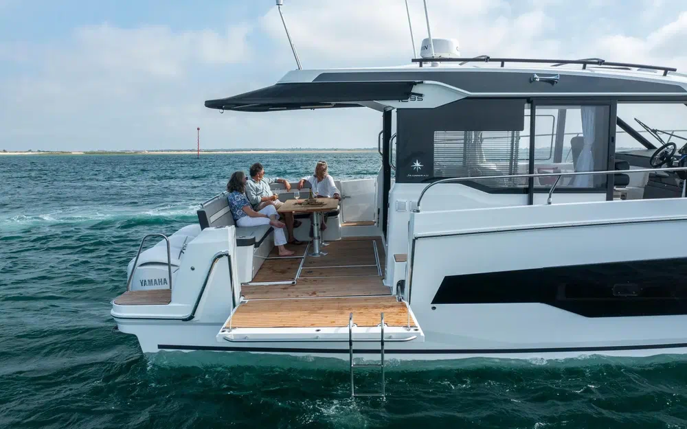 slider 3 Jeanneau Merry Fisher 1295 coupé