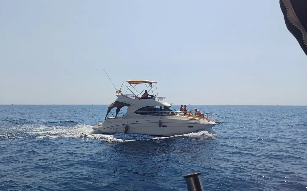 slider 2 Beneteau Antares 30 Fly