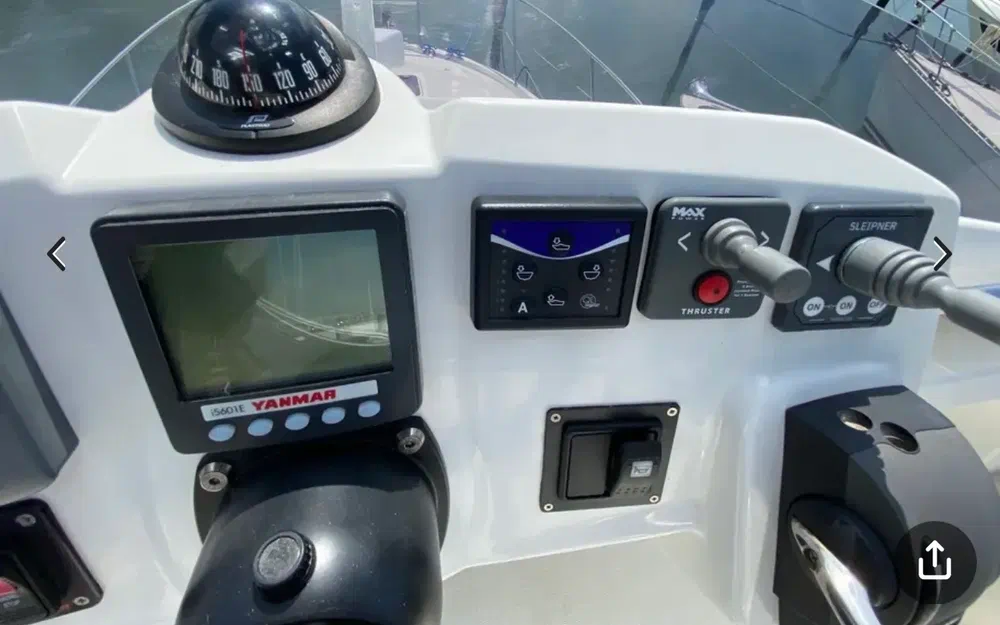 slider 20 Beneteau Antares 30 Fly