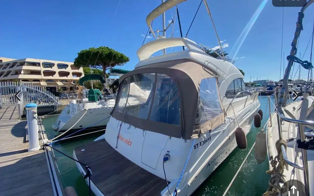 slider 4 Beneteau Antares 30 Fly
