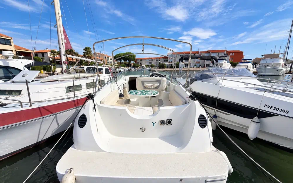 slider 1 Beneteau Flyer 8 Grand Prix