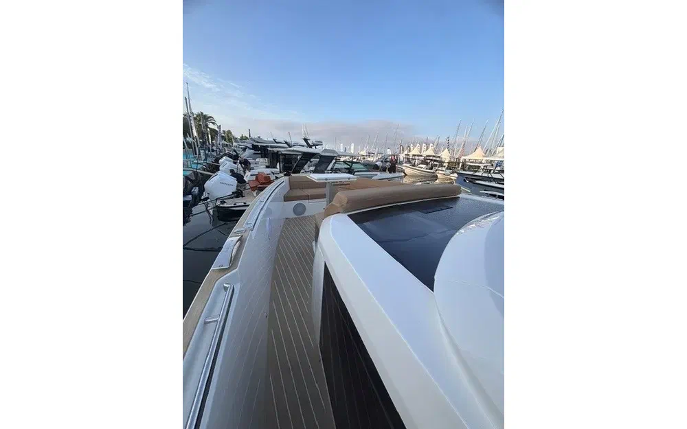 slider 3 Saxdor 460 GTS
