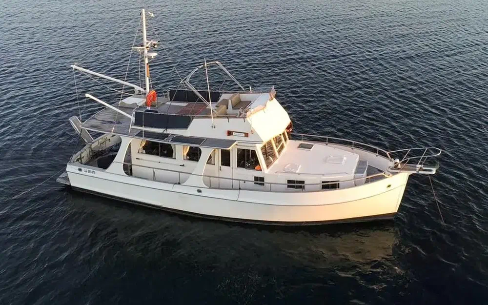 slider 0 Grand Banks 42 Europa