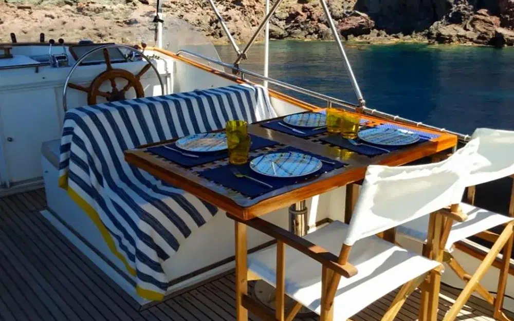 slider 15 Grand Banks 42 Europa