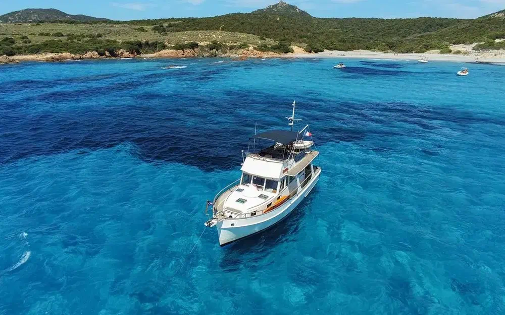 slider 3 Grand Banks 42 Europa