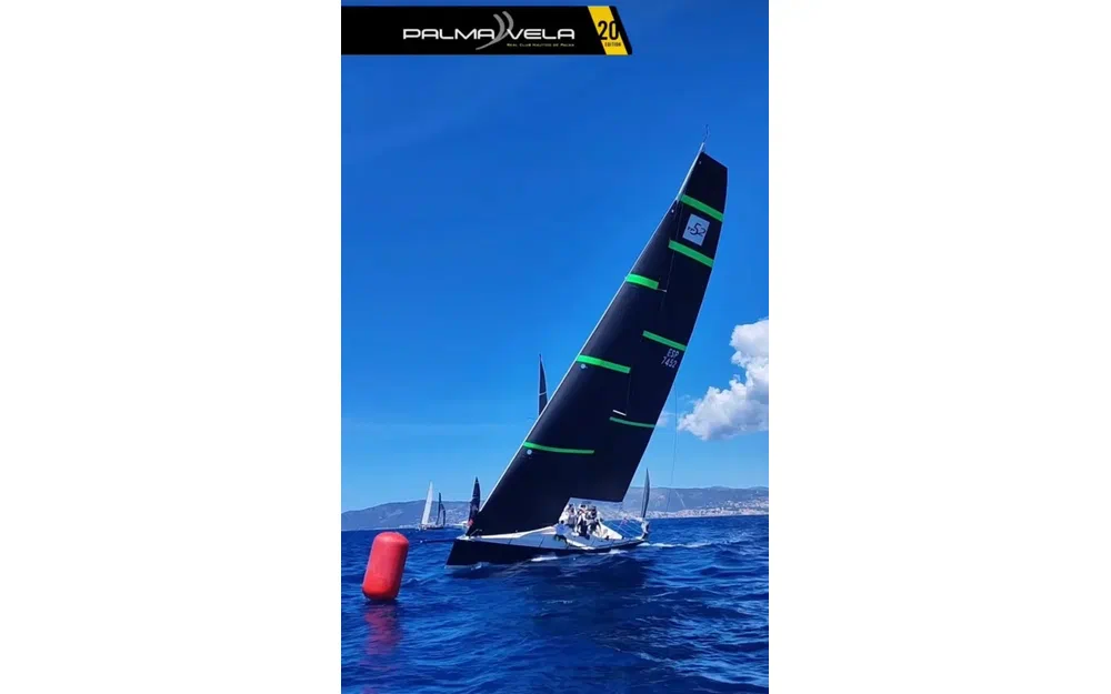 slider 2 Goetz Marine Usa TP 52 URBANIA