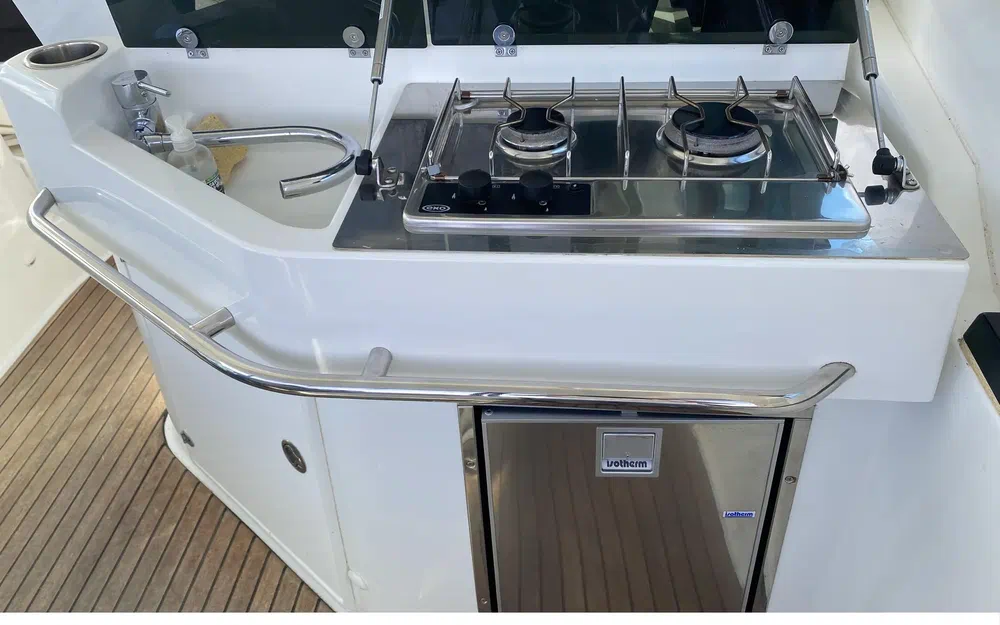 slider 9 Beneteau Gran Turismo 32