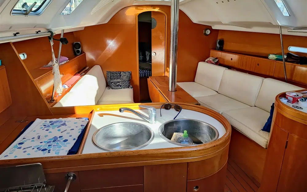 slider 3 Beneteau First 36 S7