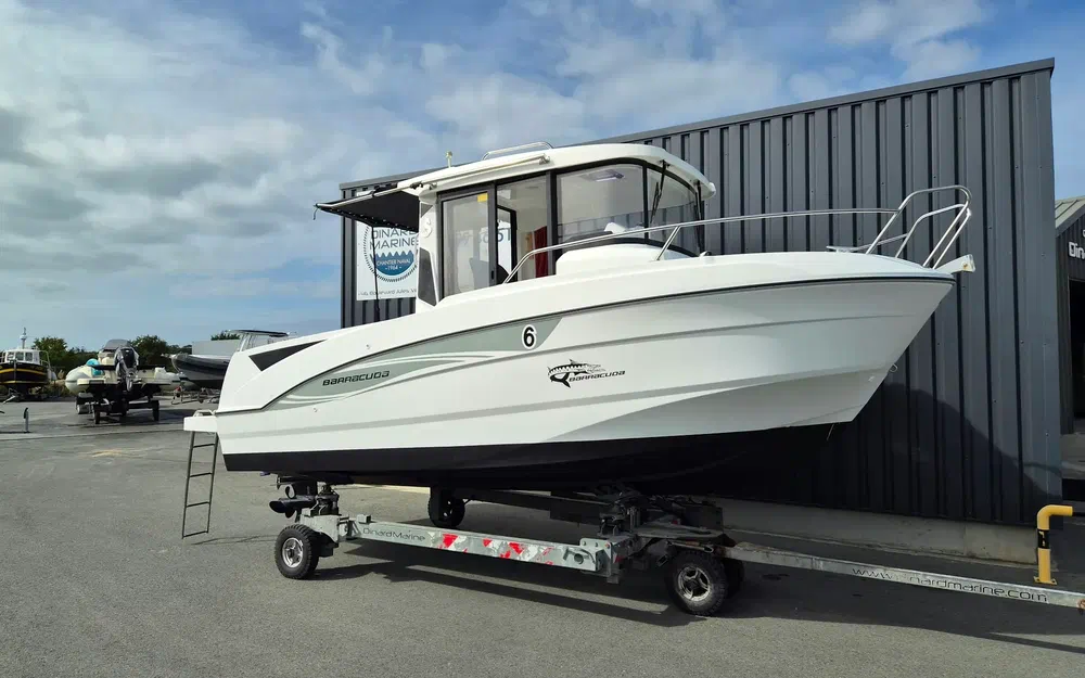 slider 13 Beneteau Barracuda 6
