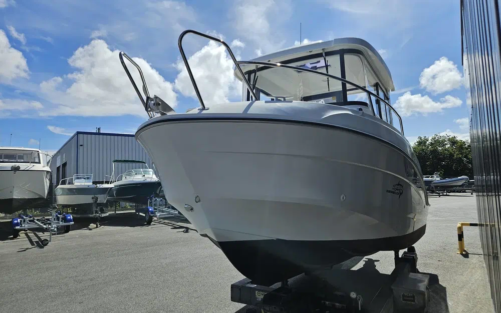 slider 9 Beneteau Barracuda 6