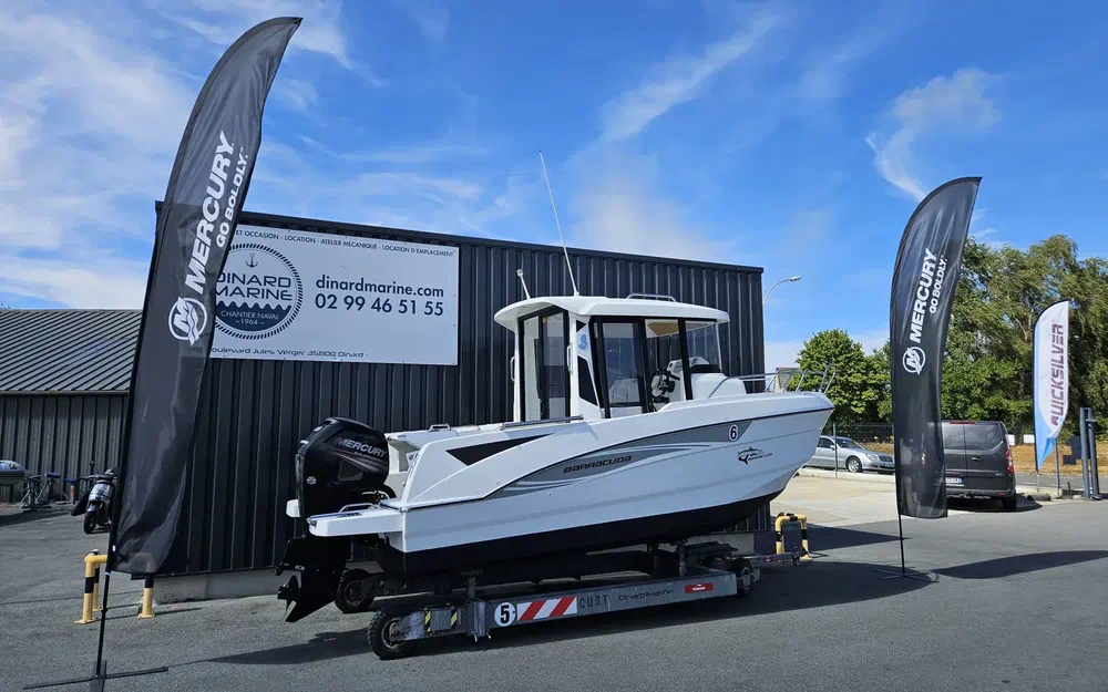 slider 12 Beneteau Barracuda 6