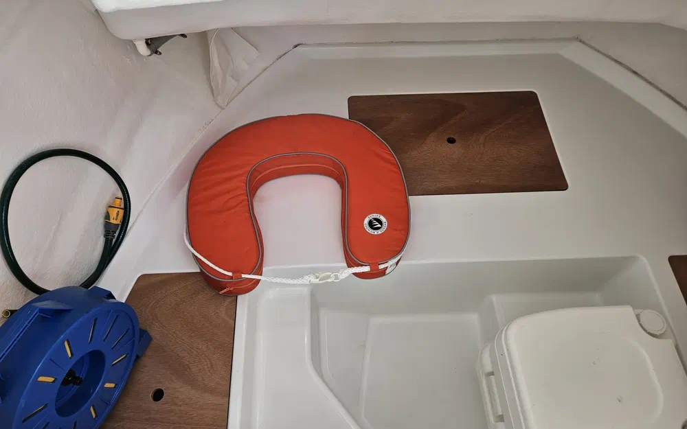 slider 1 Beneteau Barracuda 6