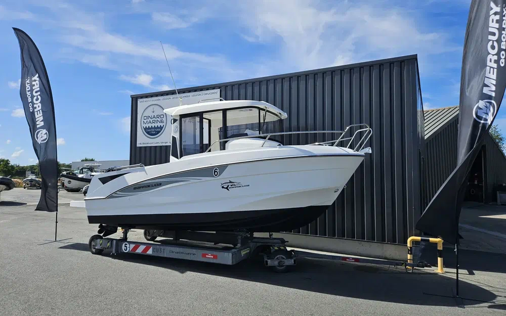 slider 8 Beneteau Barracuda 6