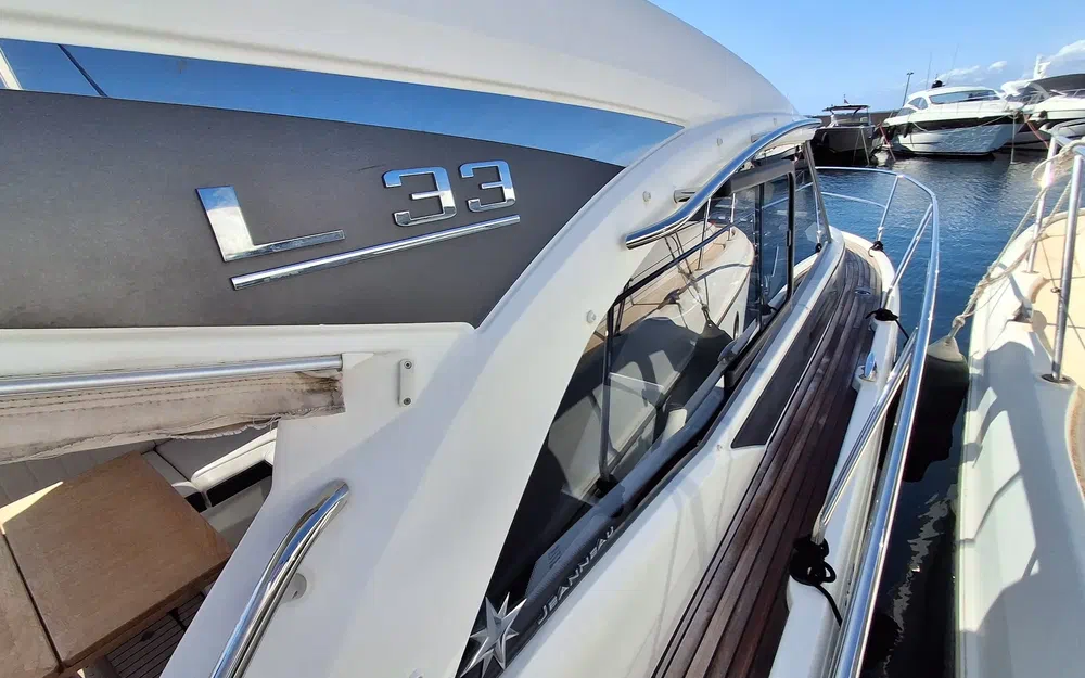 slider 2 Jeanneau Leader 33 Sportop