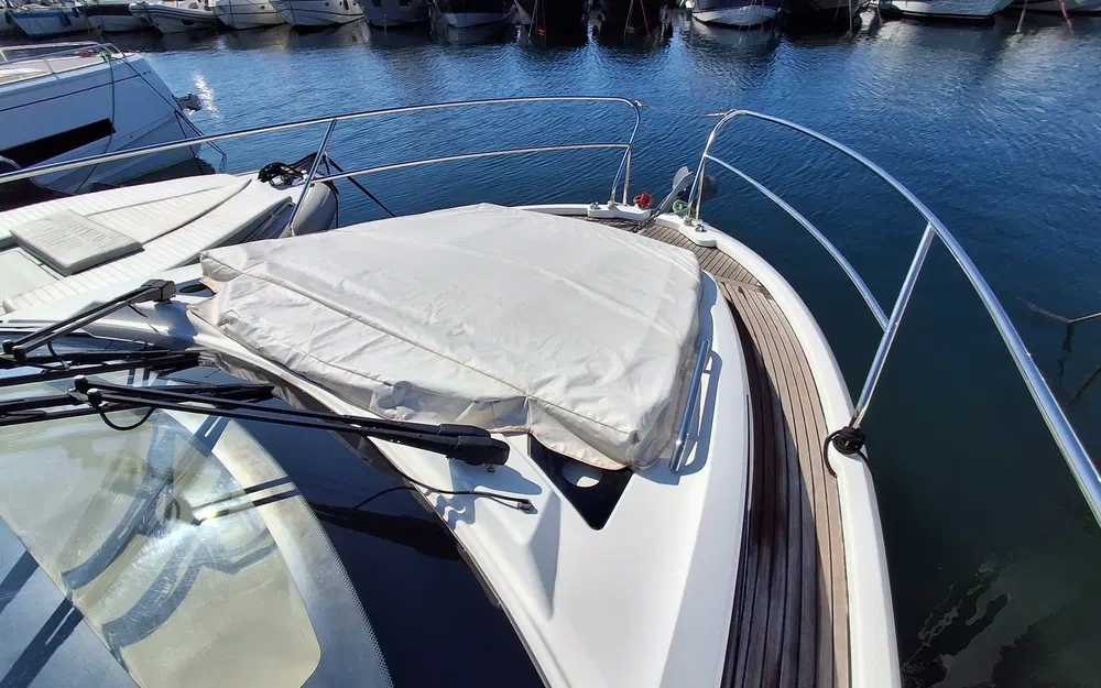 slider 8 Jeanneau Leader 33 Sportop