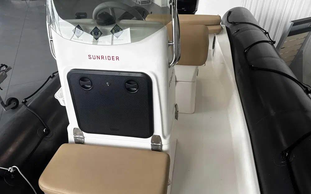 slider 9 Bombard Sunrider 700