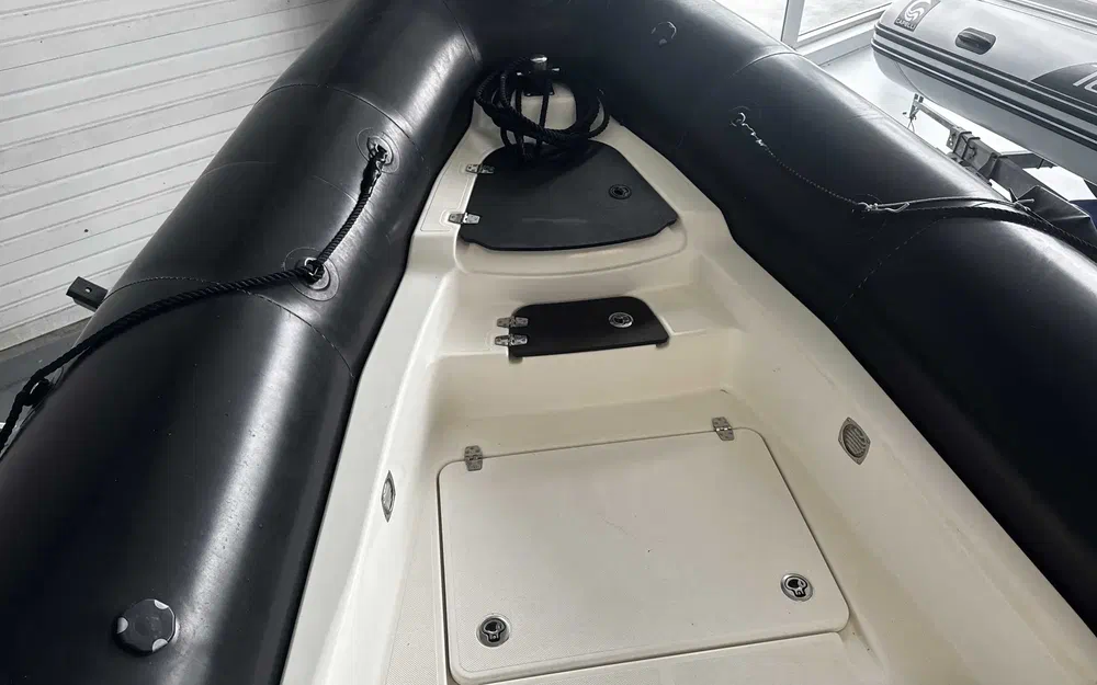 slider 8 Bombard Sunrider 700