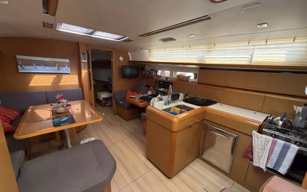 slider 23 Jeanneau Sun Odyssey 469