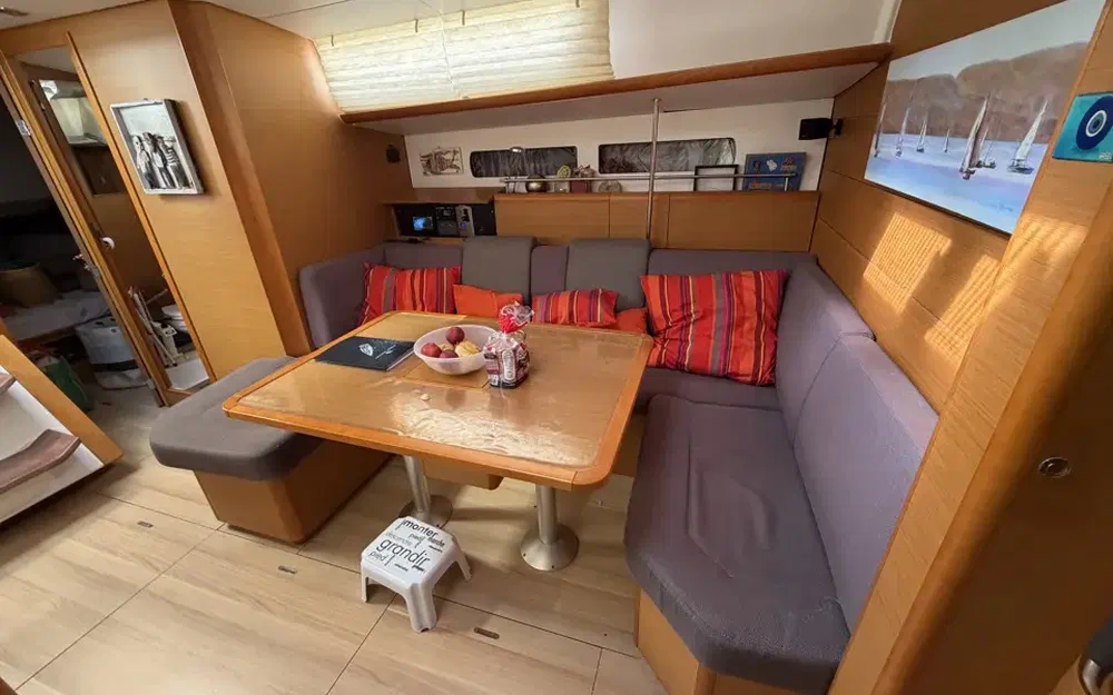 slider 29 Jeanneau Sun Odyssey 469