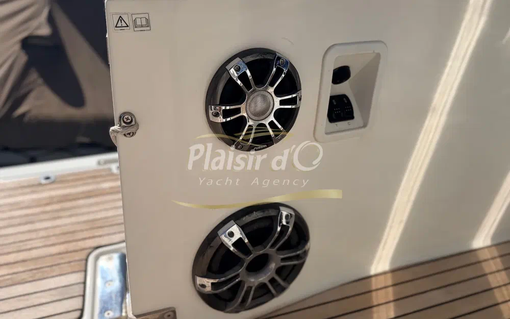 slider 11 Jeanneau Cap Camarat 12.5 WA
