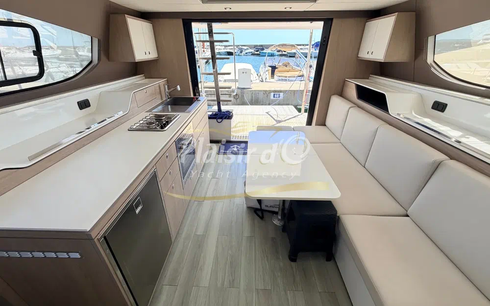 slider 15 Aventura Catamarans Aventura 10 Power
