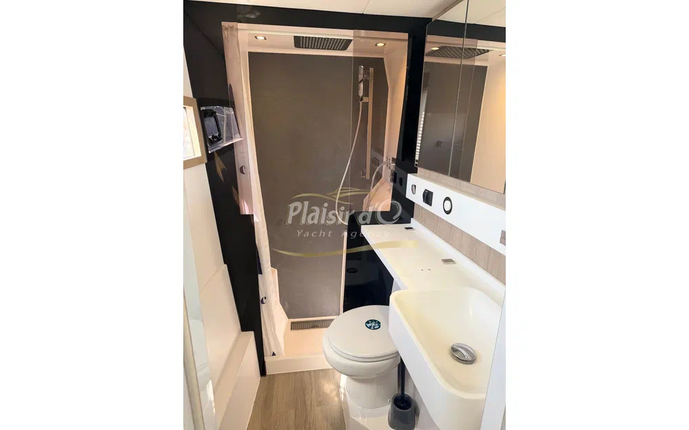 slider 22 Aventura Catamarans Aventura 10 Power