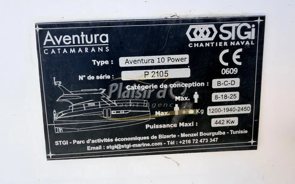 slider 38 Aventura Catamarans Aventura 10 Power