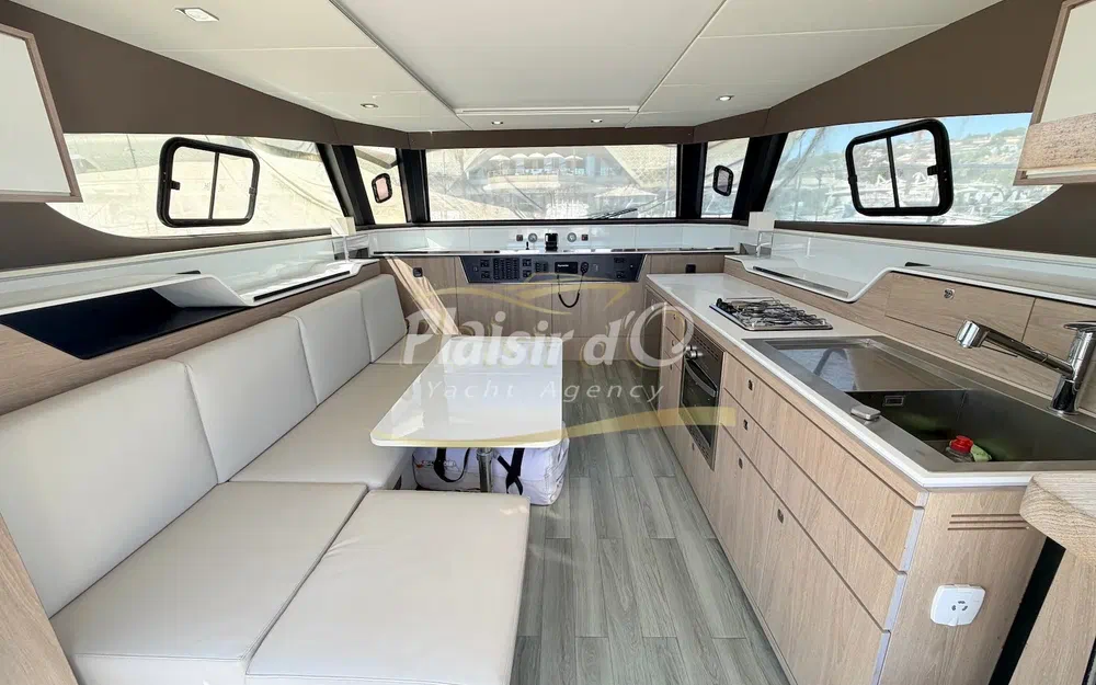 slider 6 Aventura Catamarans Aventura 10 Power