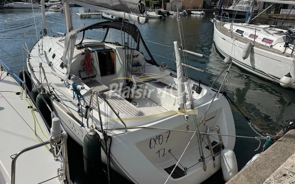 slider 0 Beneteau First 31.7